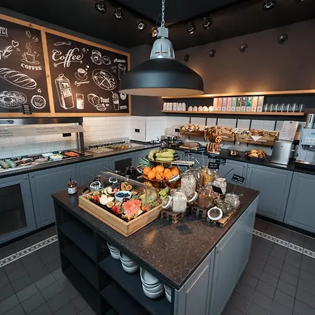 Coffee Fellows Hotel 3*