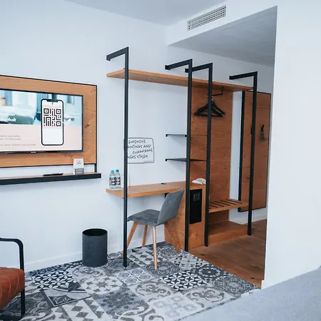 Coffee Fellows Hotel 3*